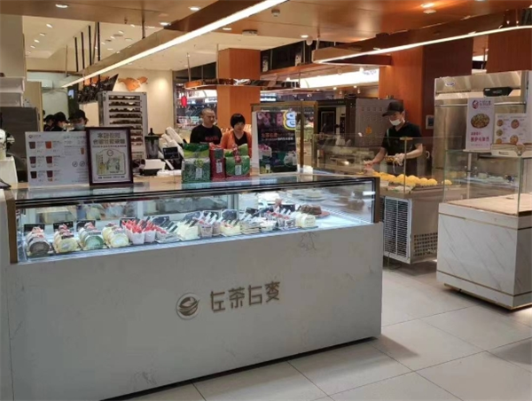 左茶右麥加盟費多少？小投入大回報，茶飲新秀了解一下！