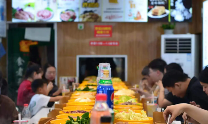 尚百味旋轉小火鍋加盟