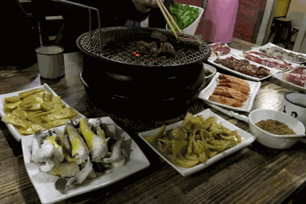 小泥爐烤肉加盟