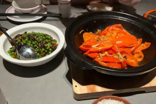 圍湘記砂鍋湘菜加盟