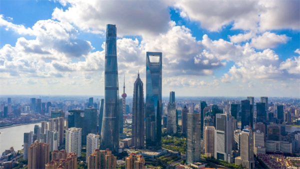 上海什么公司比較出名，在上海做什么有前景呢？