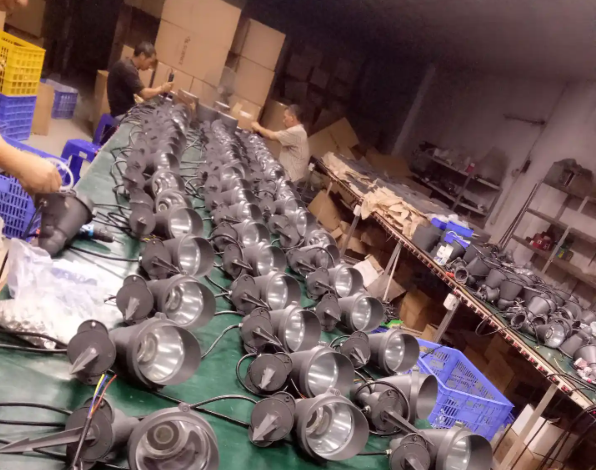 上海led燈具廠投資多少錢？上海LED燈具廠投資成本全解析