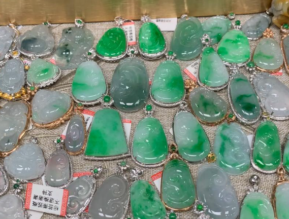 開個翡翠店要投資多少？從選址到運營的全鏈條成本解析