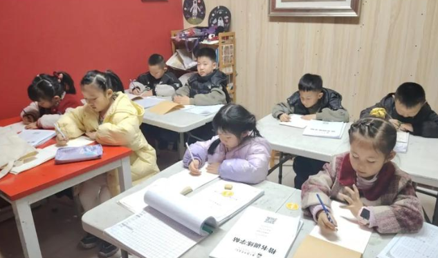開少兒培訓班賺錢嗎？機遇與挑戰(zhàn)并存的教育市場