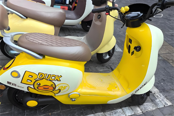 小黃鴨電動共享車加盟