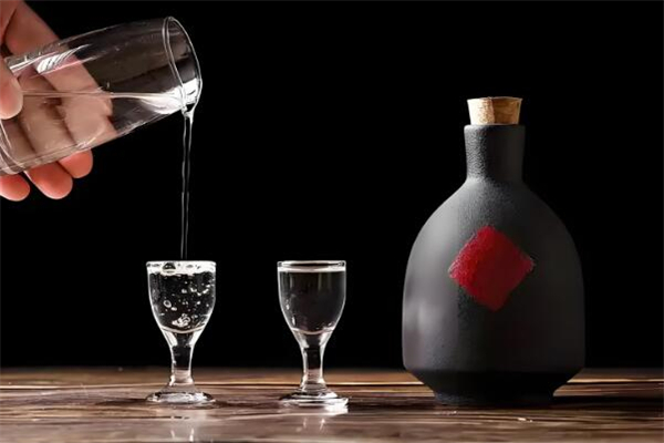 藍貴人白酒加盟