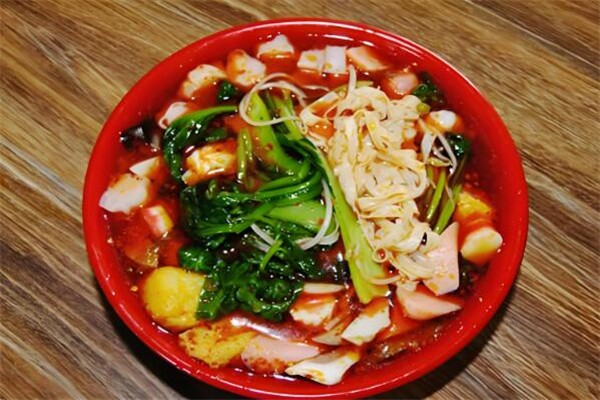 六燙盟麻辣燙加盟