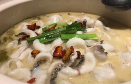 漁岳酸菜魚加盟